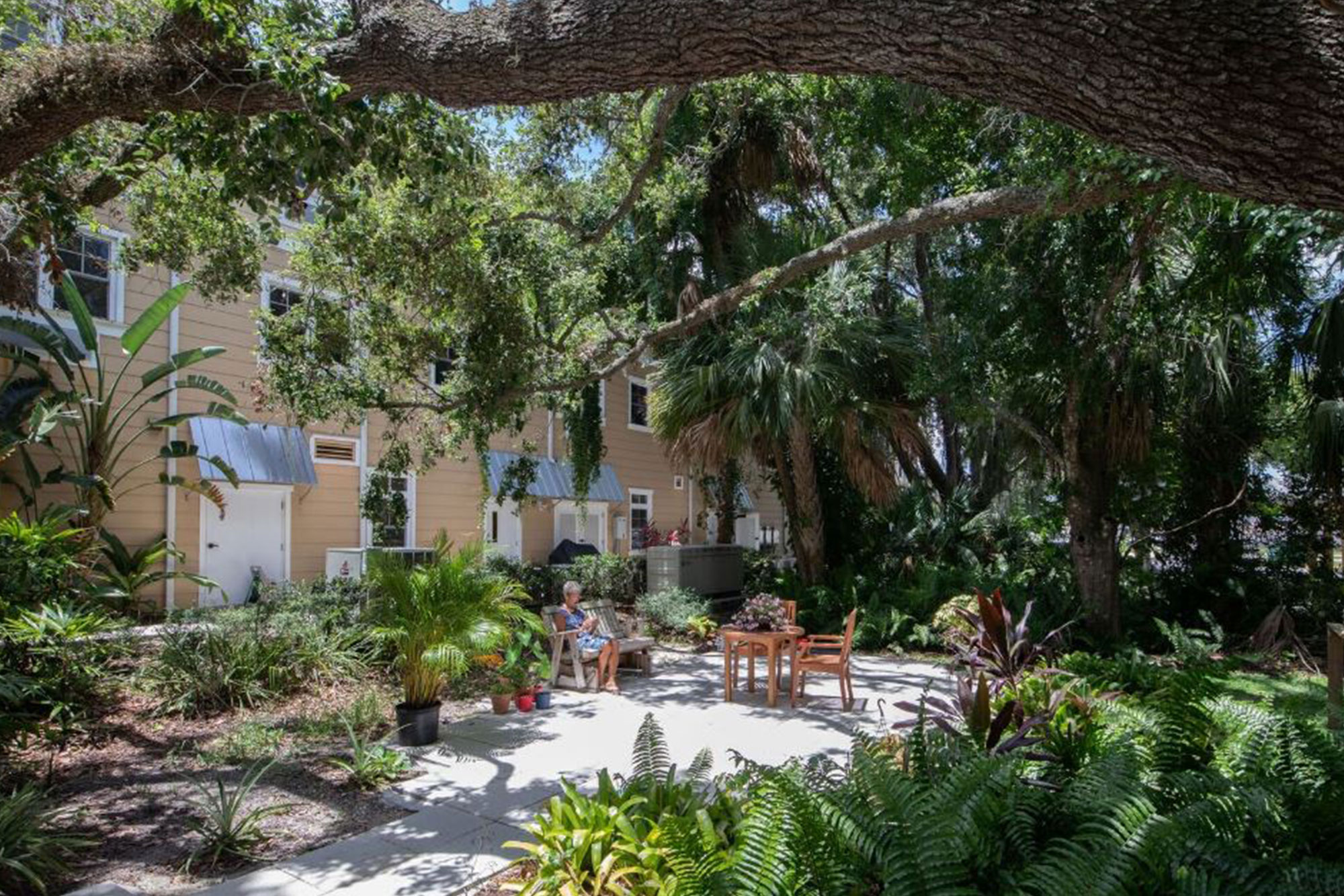 Grand Oaks of Okeechobee Courtyard